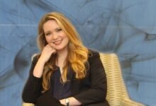 sarah j maas net worth